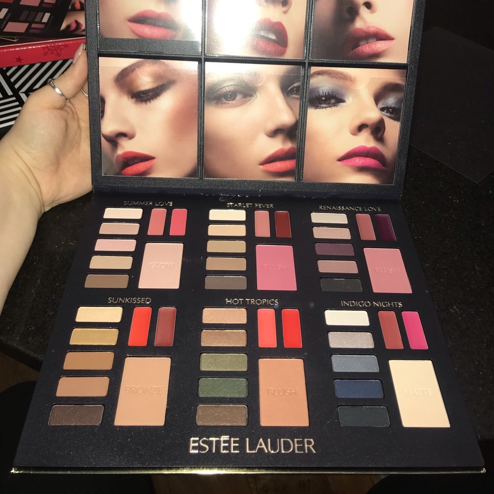Estée Lauder jumbo holiday palette